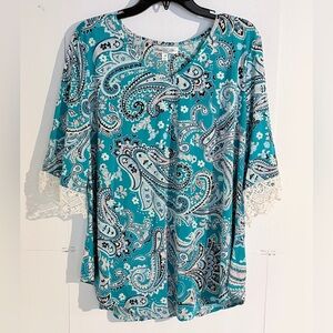 Women's Paisley Lace Trim Top